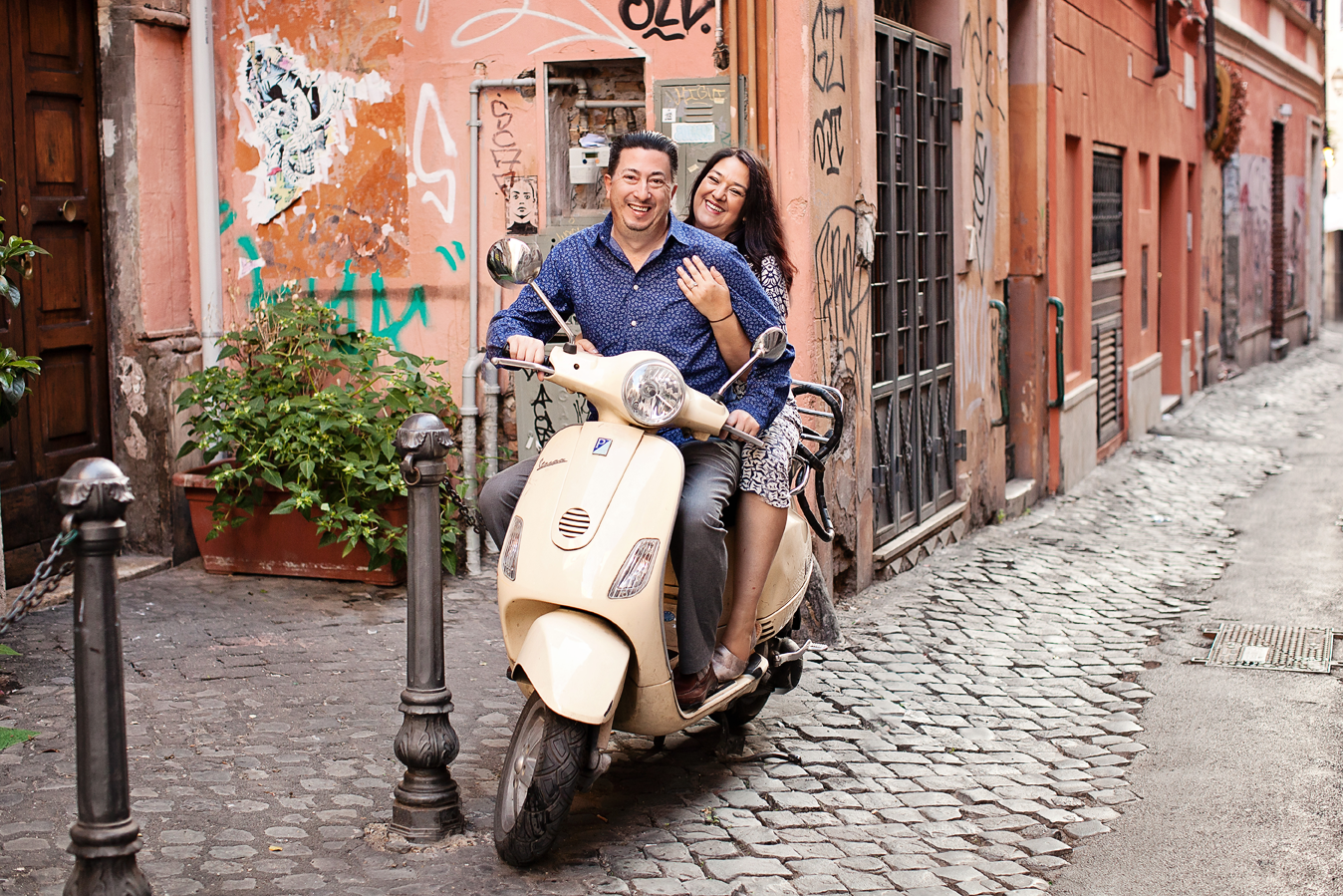 Honeymoon, vacation, family, engagement, maternity, wedding, love story individual and solo photoshoots in Rome, Italy by photographer Tricia Anne Photography | Rome Photographer, vacation, tripadvisor, instagram, fun, married, bride, groom, love story, photography session rome, photoshoot rome, wedding photographer, vacation photographer, Trastevere Photoshoot, English speaking photographer in Rome